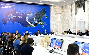 Сенаторы провели встречу по актуальным вопросам осуществления контрольной (надзорной) деятельности в области безопасности гидротехнических сооружений на Саяно-Шушенской гидроэлектростанции