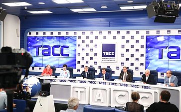 Константин Косачев принял участие в пресс-конференции, посвященной старту проекта «Рыцари детства»
