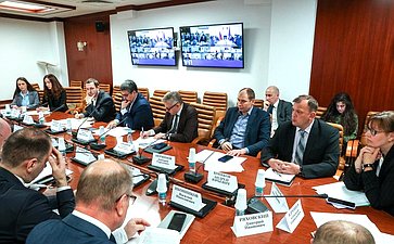 Круглый стол Комитета Совета Федерации по бюджету и финансовым рынкам на тему «Инвестиционный налоговый вычет как инструмент стимулирования инвестиционной активности в субъектах Российской Федерации»