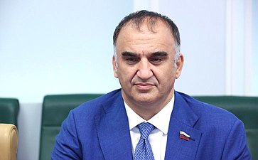 Мохмад Ахмадов