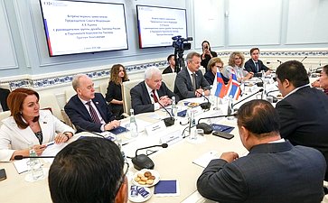 Встреча первого заместителя Председателя СФ Андрея Яцкина с руководителем группы дружбы Таиланд-Россия в Парламенте Королевства Таиланд Пратхум Вонгсаватди