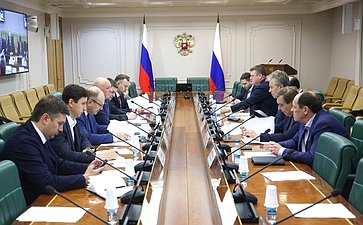 Круглый стол Комитета Совета Федерации по экономической политике «Механизмы повышения объемов и уровня локализации производства конкурентоспособной продукции автомобильной отрасли»