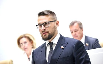 Руслан Смашнев