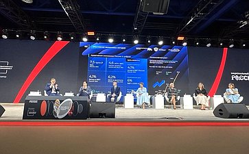 Ольга Щетинина приняла участие в форуме-фестивале «Российская креативная неделя»