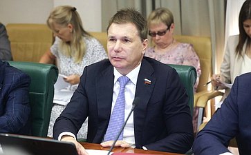 Игорь Зубарев