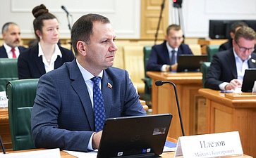 Михаил Илезов