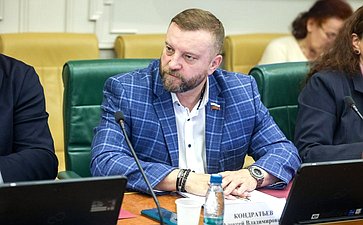 Алексей Кондратьев