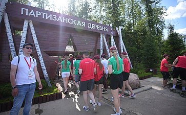 Участники проекта «Поезд Памяти» посетили Центральный парк ВС РФ «Патриот»