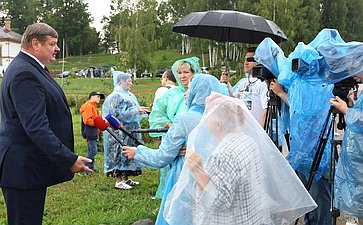 Сергей Колбин принял участие в церемонии передачи частицы мощей святого и праведного Феодора Ушакова храму Богоявления-на-Острову