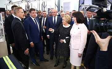 Посещение выставки достижений народного хозяйства регионов России и Беларуси