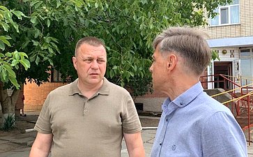 Игорь Кастюкевич передал гуманитарную помощь медицинскому учреждению в Херсонской области