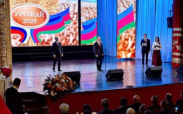 Алексей Кондратенко поздравил хлеборобов Кубани