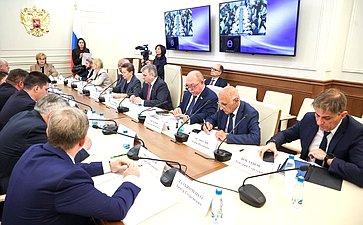 Совещание Комитета СФ по аграрно-продовольственной политике и природопользованию совместно с Комитетом СФ по экономической политике, Комитетом СФ по международным делам «О создании геологической платформы БРИКС: перспективы и формат работы»