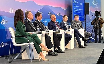 Николай Журавлев выступил на сессии «Финансовый сектор России: первые итоги трансформации»