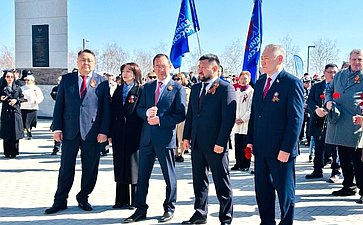 Сахамин Афанасьев принял участие в торжественных мероприятиях, приуроченных к 80-летию Победы