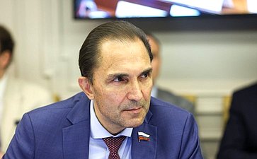 Андрей Хапочкин