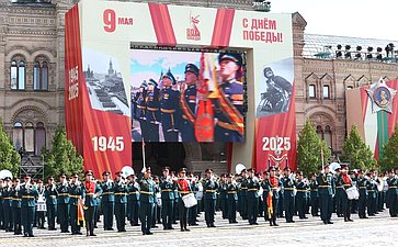 Председатель Совета Федерации Валентина Матвиенко присутствовала на военном параде в ознаменование 80-й годовщины Великой Победы