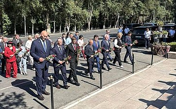 Председатель Комитета СФ по науке, образованию и культуре Лилия Гумерова приняла участие в торжественной церемонии открытия нового здания общеобразовательной школы-интерната № 11 им. В.В. Терешковой в г. Оше Киргизской Республики