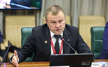 Заместитель Председателя Совета Федерации Николай Журавлев провел совещание по вопросам развития малого и среднего предпринимательства в стране