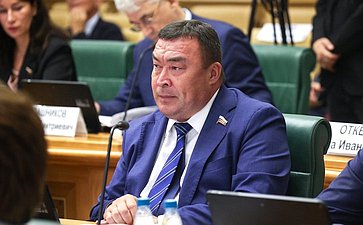 Александр Новьюхов