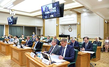 Парламентские слушания на тему «Лучшие региональные практики в сфере защиты прав потребителей»