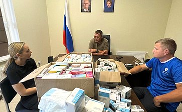 Игорь Кастюкевич передал медикаменты жителям Новокаховского района и Кинбурнской косы Херсонской области