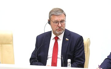 Константин Косачев