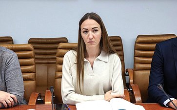 Совещание «О состоянии и перспективах законодательного регулирования привлечения добровольческих (волонтерских) организаций и движений к работе по противодействию коррупции и антикоррупционному просвещению»