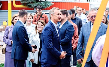 В ходе региональной поездки первый заместитель Председателя СФ Андрей Яцкин посетил ряд объектов и выступил на пленарной дискуссии Всероссийского молодежного образовательного форума «Ростов»