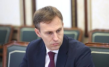 Совещание на тему «Об участии Российской Федерации в деятельности по поддержанию или восстановлению международного мира и безопасности»