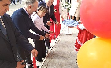 Сергей Михайлов принял участие в торжественном открытии школы после капитального ремонта в селе Тохтор Акшинского округа