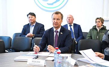 Сенаторы посетили канализационно – очистных сооружений (КОС) правого берега Ангары и приняли участие в совещании
