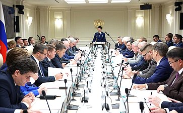 Совместное заседание Комитета СФ по конституционному законодательству и государственному строительству, Комитета СФ по обороне и безопасности и Комитета СФ по федеративному устройству, региональной политике, МСУ и делам Севера