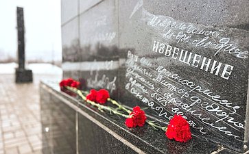 Татьяна Сахарова и Елена Дягилева в рамках региональной недели приняли участие в мероприятиях, приуроченных к 80-й годовщине Великой Победы