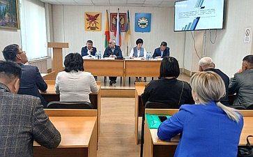 Баир Жамсуев посетил социальные объекты в Забайкалье