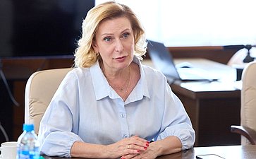 Инна Святенко