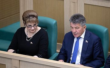 Елена Грешнякова и Виктор Озеров