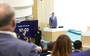 Геннадий Голов