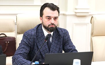 Совещание «О совершенствовании системы требований к эксплуатационному состоянию дорог общего пользования в зимний период в условиях северных и приравненных к ним территорий»