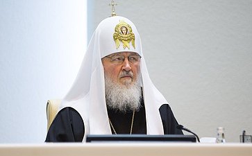 Патриарх Кирилл на Рождественских парламентских встречах