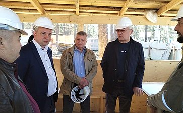 Баир Жамсуев и Сергей Михайлов в ходе работы в регионе оценили ход строительства и реконструкции социальных объектов в Чите