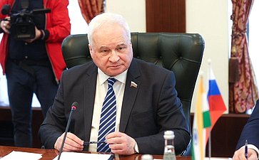 Андрей Денисов