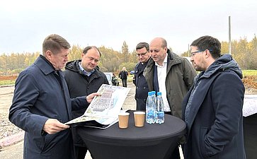 Сенаторы осмотрели площадки, отведенные под реализацию проектов комплексного развития территории и Церковь Иоанна Предтечи в Толчкове