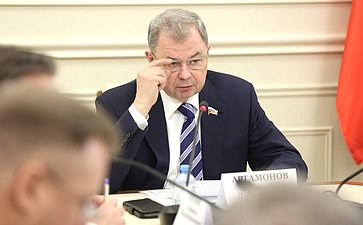 Анатолий Артамонов