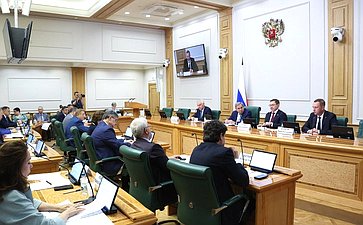 Расширенное заседание Комитета СФ по федеративному устройству, региональной политике, местному самоуправлению и делам Севера «О развитии коммунальной инфраструктуры в Саратовской области»