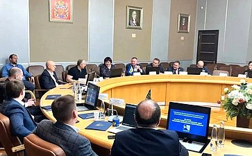 В День работника культуры Елена Афанасьева передала в дар главной библиотеке Оренбуржья книги «Наш Жириновский: Гражданин. Политик. Человек»