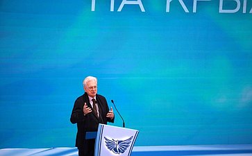 XXVIII Петербургский международный экономический форум (ПМЭФ’25). Показ международного конкурса адаптивной моды «На крыльях»