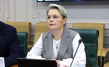 Круглый стол Комитета СФ по экономической политике «О правоприменительной практике в части недискриминационного доступа операторов связи к инфраструктуре многоквартирных домов в целях обеспечения граждан услугами связи»