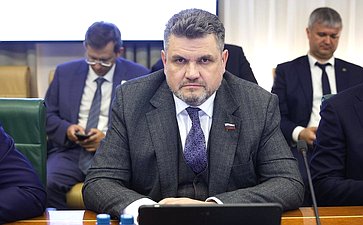 Александр Жуков