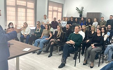 Александр Башкин провел ряд встреч с коллективами организаций, предприятий и образовательных учреждений Астраханской области